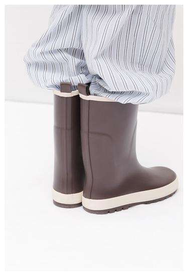 LOOK - Bright turquoise by Zara