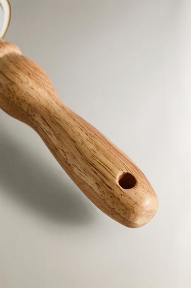 OAK LINT ROLLER - Light beige by Zara