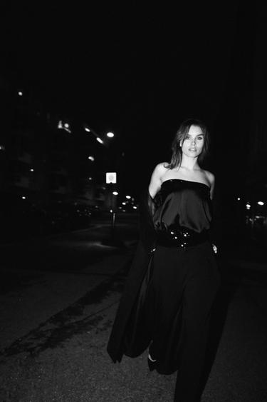 Zara {名称} - {颜色}