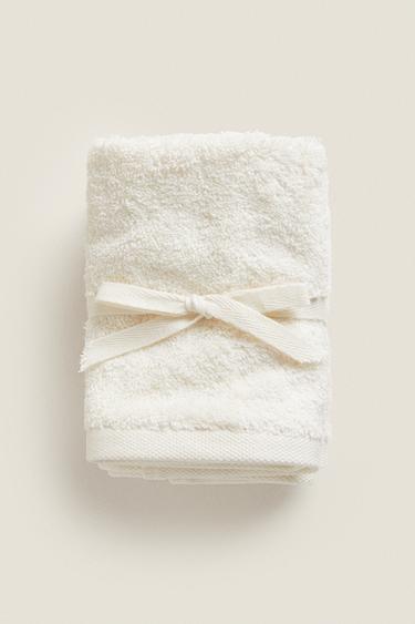 PACK OF HIGH-QUALITY COTTON HAND TOWELS (PACK OF 3) - Ivory by Zara