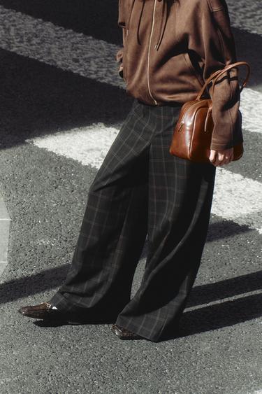 Zara {名称} - {颜色}