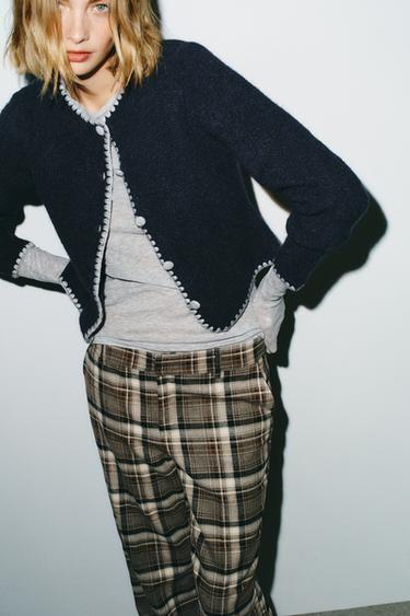 CONTRAST EMBROIDERED CARDIGAN - Navy blue by Zara