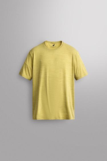 STRIPED TECHNICAL JACQUARD T-SHIRT - Yellow by Zara
