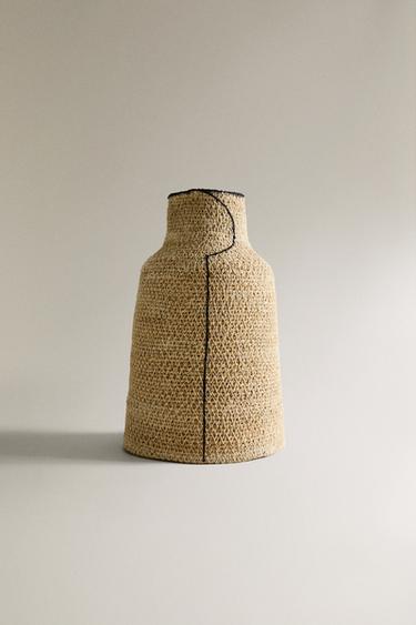 LOW SEAGRASS VASE WITH LINE - Ecru / Black by Zara - Image 0