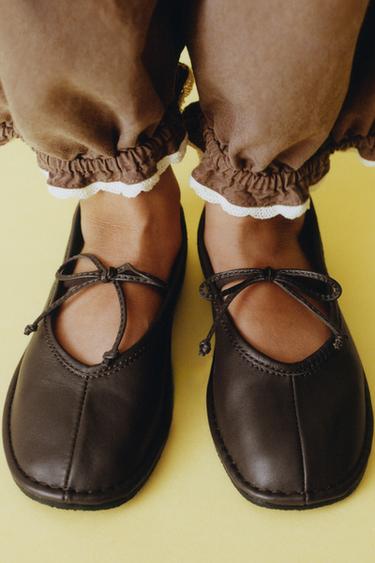 Zara {名称} - {颜色}