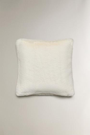 FAUX FUR CUSHION COVER - Oyster-white by Zara
