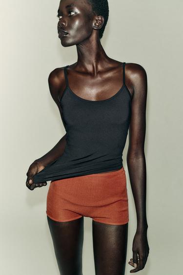 Zara {名称} - {颜色}