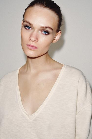 LONG SLEEVE RUSTIC T-SHIRT - Oyster-white by Zara