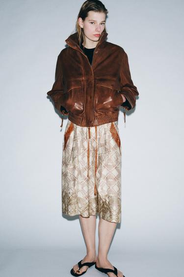 Zara {名称} - {颜色}