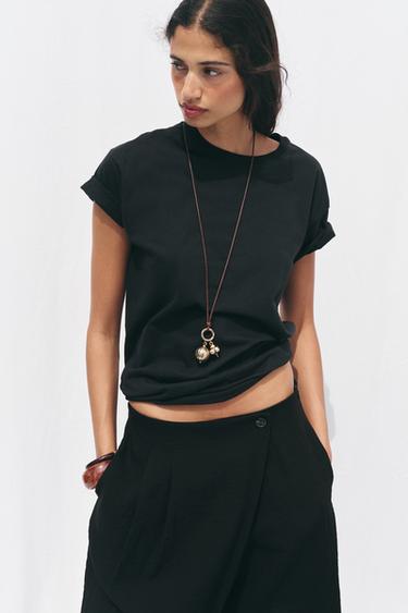 Zara {名称} - {颜色}