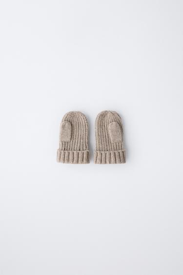 KNIT MITTENS - camel by Zara