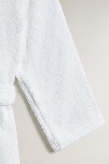 HOODED BATHROBE (360 GXM²) - White by Zara