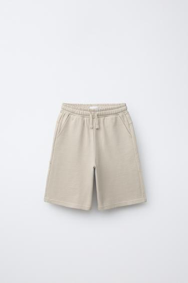 CARPENTER BERMUDA SHORTS - Ecru by Zara