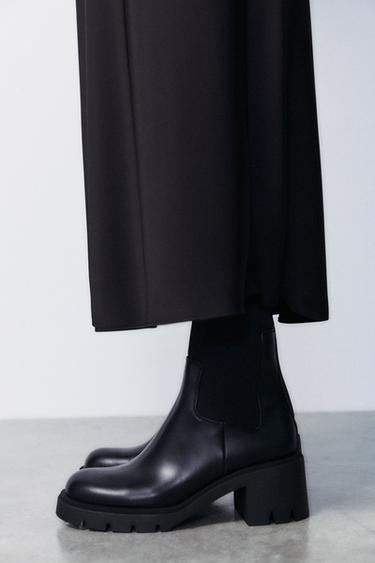 NEOPRENE-EFFECT CHELSEA BOOTS - Black by Zara