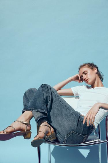 Zara {名称} - {颜色} - 0 图片
