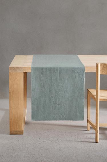 TABLE RUNNER 01 - Mid-blue by Zara