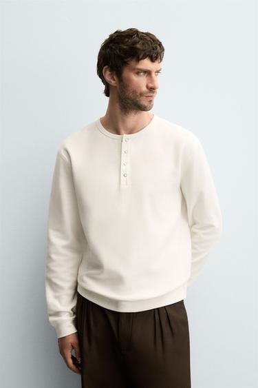 RIBBED BUTTON-NECK T-SHIRT - Oyster-white by Zara