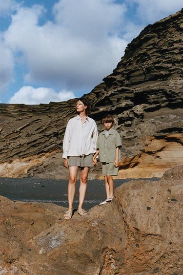 LINEN BLEND BERMUDA SHORTS - Khaki by Zara