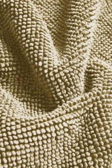 NON-SLIP PLAIN BATH MAT - Light green by Zara