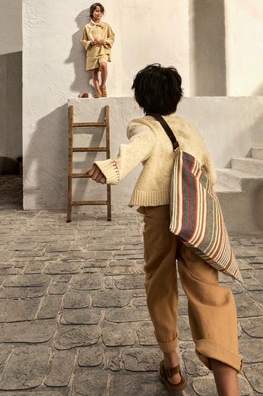 Zara {名称} - {颜色}