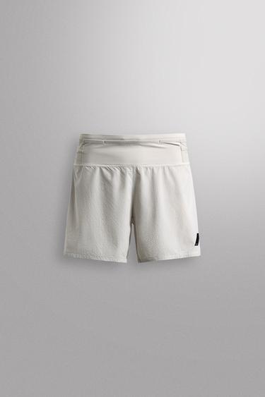 TRAIL RUNNING SHORTS - White by Zara
