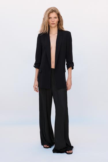 BLAZER WITH ROLLED-UP SLEEVES - Black by Zara