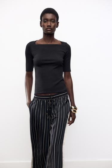 SQUARE NECKLINE T-SHIRT - Black by Zara