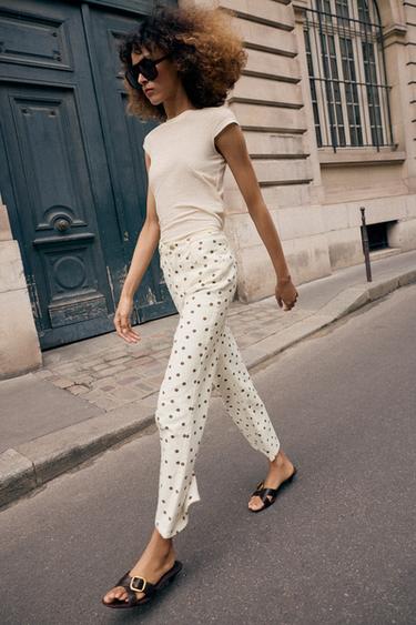 Zara {名称} - {颜色}