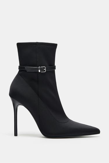 HEELED ANKLE BOOTS WITH BUCKLE - Black by Zara