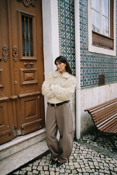 Zara {名称} - {颜色}