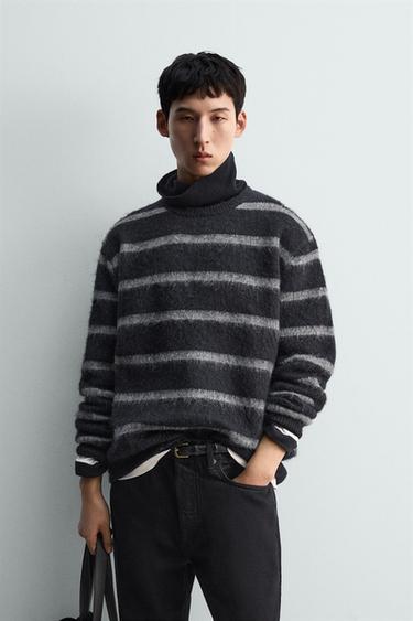 BRUSHED STRIPED BOXY FIT JUMPER - Blue by Zara