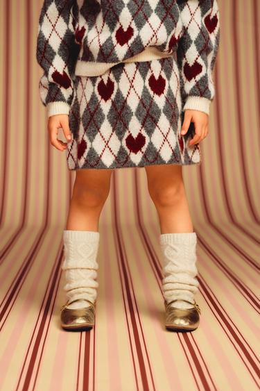 Zara {名称} - {颜色}