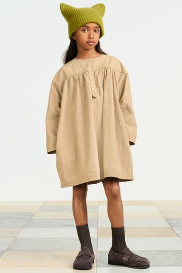 LOOK - Greyish Green by Zara