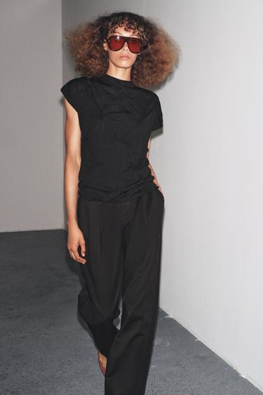 KNOT DETAIL KNIT TOP - Black by Zara