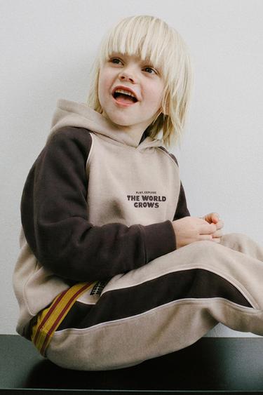 COLOUR BLOCK SLOGAN HOODIE - Sand by Zara