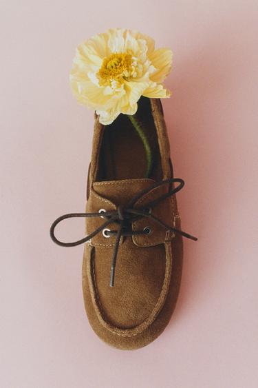 LEATHER DECK SHOES - Brown by Zara