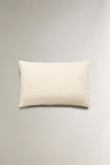 SCALLOPED CUSHION COVER - Ecru by Zara - Image 0