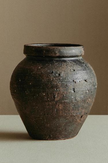 TEXTURED CERAMIC VASE - Dark brown by Zara