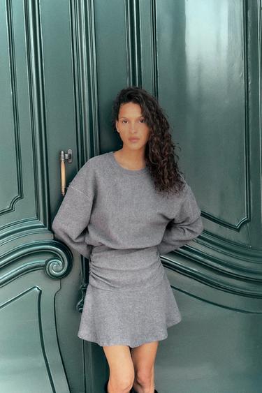 Zara {名称} - {颜色}