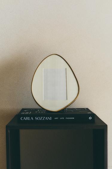 Zara {名称} - {颜色}
