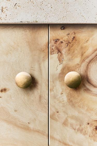 PACK OF ROUND BRASS DOOR KNOBS (PACK OF 2) - Golden by Zara