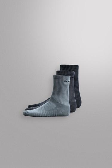 Zara {名称} - {颜色}