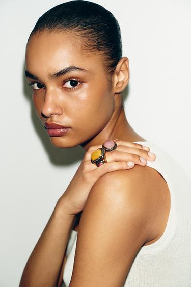 Zara {名称} - {颜色} - 0 图片