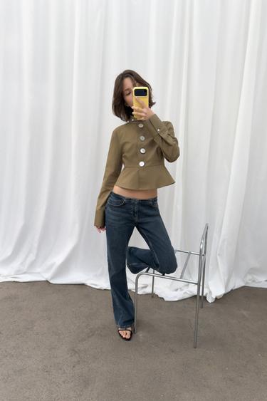 Zara {名称} - {颜色}
