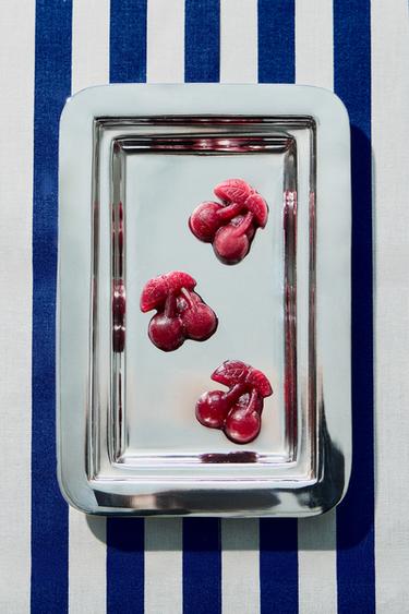 SILICONE CHERRIES ICE BUCKET TRAY 15 ICE CUBES - Yellow by Zara