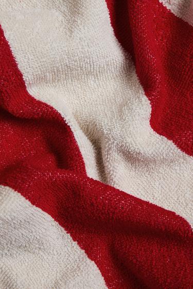 STRIPED BEACH TOWEL WITH FRINGING - Red by Zara