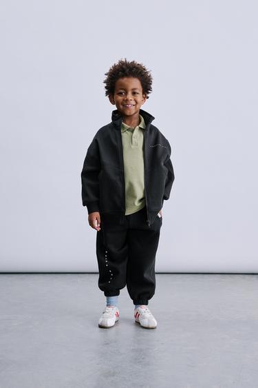 Zara {名称} - {颜色}