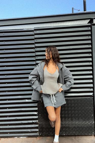 Zara {名称} - {颜色}