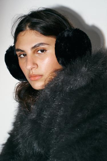 FAUX FUR EARMUFFS WITH BOW - Black by Zara