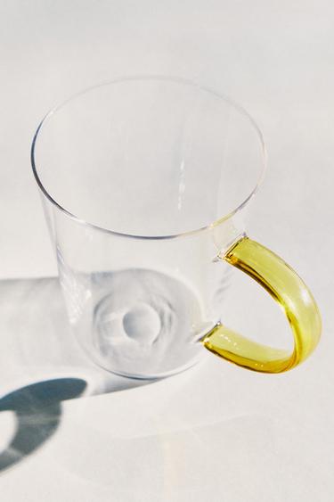 BOROSILICATE GLASS MUG WITH COLOURED HANDLE - Yellow by Zara